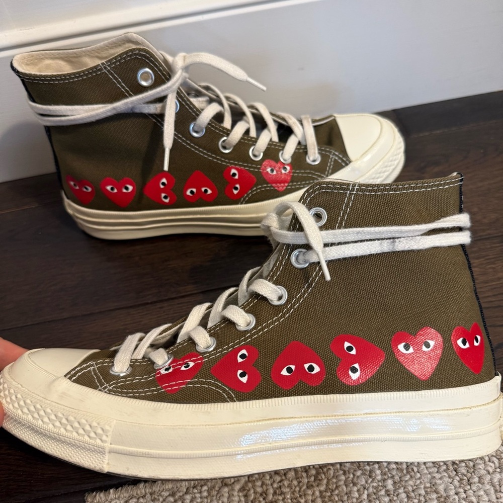 Converse play
